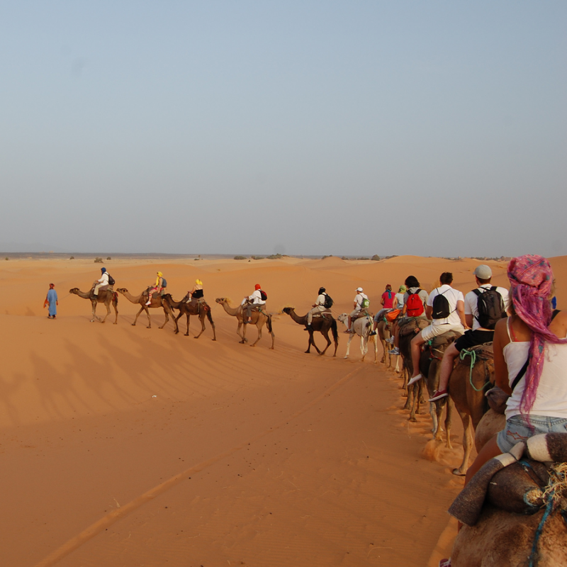 S’évader entre amis ou en famille dans le désert du Maroc