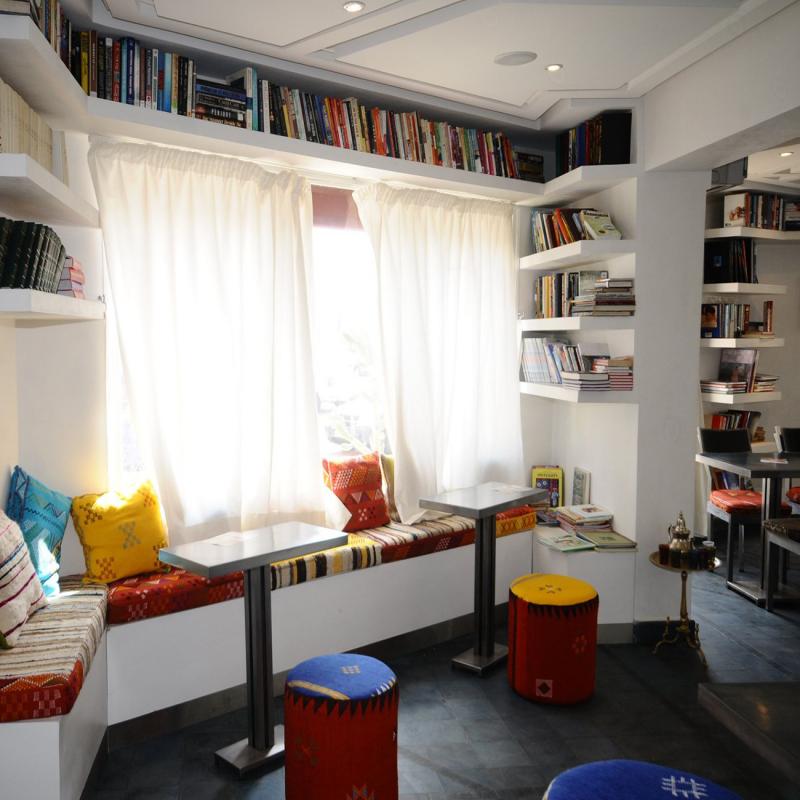 Les Cafés Littéraires : Un point d’échange culturel